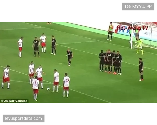 “科技应用：VR模拟器开始用于训练球员在主罚任意球时应对人墙起跳的时机”